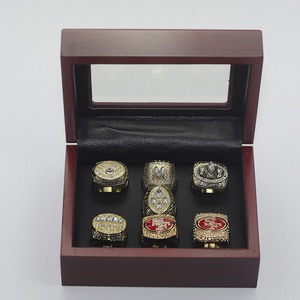 2024新着サンフランシスコ<span class=keywords><strong>49ers</strong></span> 7点セットチャンピオンシップリングセットヒップホップファッション木製ディスプレイボックス付き売れ筋リング - Product Image 1