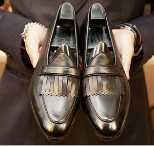 Mocassins à pampilles en cuir noir pour hommes, à enfiler, à bout pointu, chaussures habillées formelles pour mariage et bureau - Product Image 5