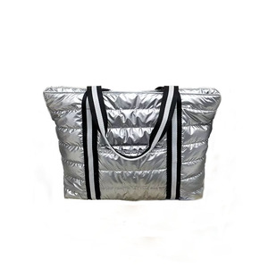 Bolso de mano de gran capacidad a la moda, bolso de mano acolchado, bolsas de fin de semana hinchadas - Product Image 6