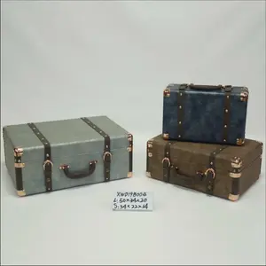 China Facture High Quality PU Leather Suitcase Old Looking Wood Frame Classical Vintage Decoration Suitcase
