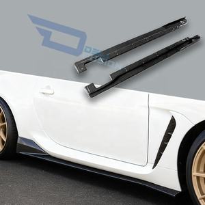 Pour 22 Toyota GR86 ZN8 et Subaru BRZ ZD8 Kuhl KRZD8RR Style Extension de jupe latérale en Fiber de carbone Extension de jupe latérale GR86 et BRZ - Product Image 1