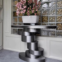 Table console géométrique en métal empilable, table d'appoint de luxe en marbre et acier pour salon ou appartement, pour le thé ou le café