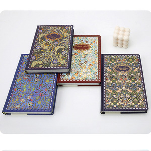 Cuaderno de Tapa Dura Vintage con Páginas Interiores Coloridas y Grabado en Oro - Product Image 4