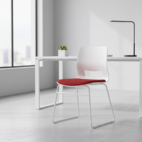 Chaise de formation en plastique pour bureau, design simple, colorée, stable, idéale pour l'intérieur