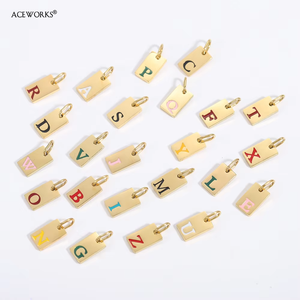 Dijes Rectangulares con Iniciales |   Colgantes de Letras del Alfabeto en Acero Inoxidable con Baño de Oro PVD de 18K y Esmalte para la Creación de Joyería Personalizada - Product Image 5