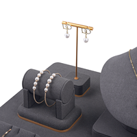 Ensemble de présentoirs à bijoux en microfibre de luxe de couleur personnalisée CHEN LU, collier, boucles d'oreilles, bague, bracelet, présentoir pour magasin de détail, OEM