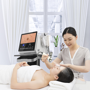เครื่องไฮโดรเดอร์มาเบรชั่น 8 in 1 สำหรับผิวหน้า พร้อมเครื่องวิเคราะห์สภาพผิว - Product Image 5