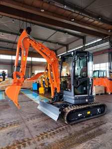 Excavadora Hidráulica Pequeña LONKING de 4 Toneladas CDM6035 con Repuestos en Venta - Product Image 6