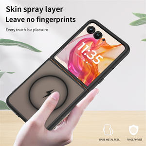 Venta al por mayor precio de fábrica piel-sensación colorido translúcido mate a prueba de golpes funda para teléfono móvil para <span class=keywords><strong>Motorola</strong></span> <span class=keywords><strong>Razr</strong></span> Ultra 2025 - Product Image 2