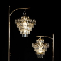 Lampe de sol en fer et acrylique en forme de glaçon, lustre suspendu, décoration de mariage, de fête, de scène, de fond de scène, chemin de table lumineux