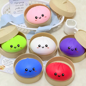 Venta al por mayor de fábrica: 11 estilos de juguete antiestrés gigante realista con forma de dumpling, bola de masa suave para apretar, juguete sensorial de descompresión con vaporera de bambú - Product Image 2