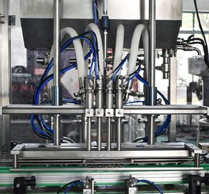 Máquina automática de llenado de líquido para procesamiento de jugo a pequeña escala - Product Image 2