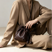Sacs seau à cordon de serrage, sac à bandoulière décontracté en cuir véritable pour femmes, sac à bandoulière en cuir de vache souple, petits sacs pour femmes