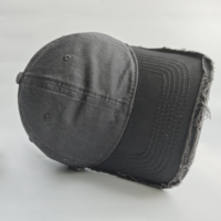 Casquette de baseball en coton délavé gris foncé, à bord effiloché et bords bruts, douce et structurée, effet vieilli, pour le streetwear, la marche urbaine, les activités de plein air et les voyages