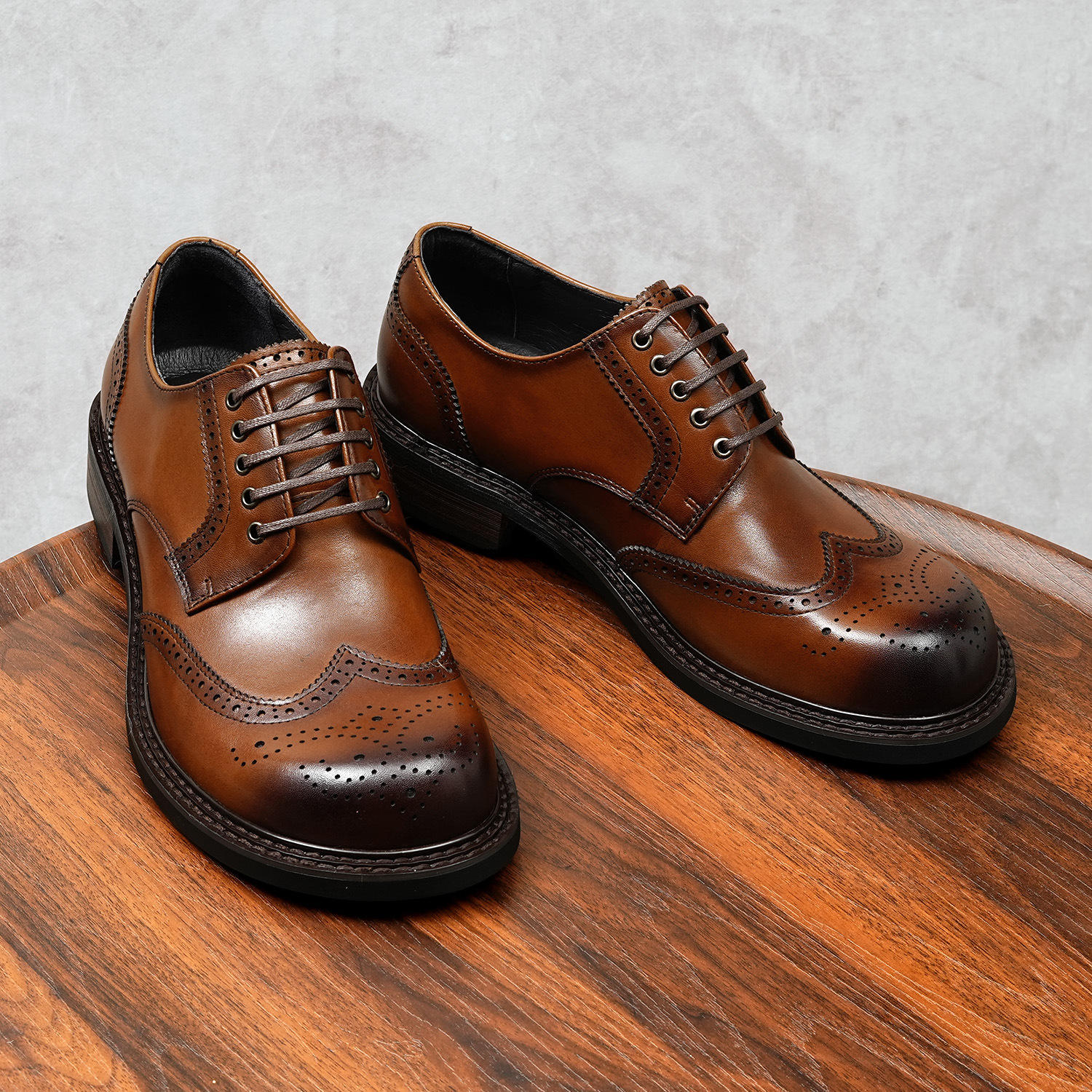 สีน้ำตาล