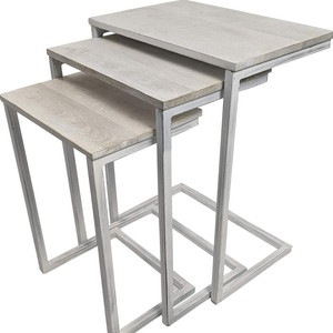 Set di tre tavoli annidati in legno massiccio bianco anticato con telaio in acciaio per mobili da soggiorno - Product Image 5