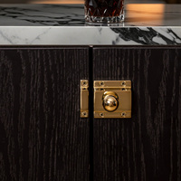 DOOROOM H59 Baut Furnitur Kuningan Padat Lapisan PVD Emas Tugas Berat untuk Proyek Kabinet Kustom 45x45mm