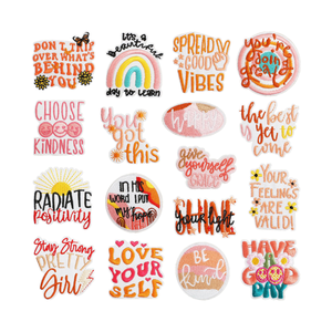 Écusson brodé personnalisé en tissu tissé avec logo, thermocollant, à fixation par crochet pour chapeaux, badges tissés - Product Image 1