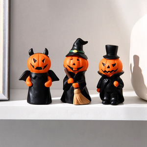 Figurine d'ornement de décoration d'Halloween personnalisée Figurine de poupée citrouille <span class=keywords><strong>sorcière</strong></span> petit démon en résine - Product Image 4