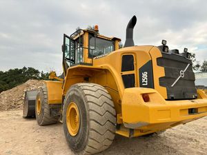 Pala Gommata Volvo L250G Usata Certificata con Motore, Cambio e Pompa da 6 Tonnellate - Componenti Principali Inclusi - Product Image 2