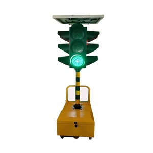 Feux de circulation solaires à 4 côtés 300MM Temporaire Vert Rouge avec une visibilité de plus de 1000m et 95 <span class=keywords><strong>LED</strong></span> - Product Image 1