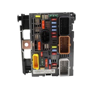 Boîtier de commande BSM sous le capot OE 9807028580 9809742780, boîte à fusibles R02/R19 pour Citroën C4 C6 PICCASO <span class=keywords><strong>Peugeot</strong></span> 407 5008 RCZ - Product Image 3