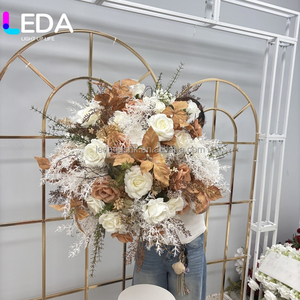 Nuevo Arreglo Floral LEDA, Bola de Flores 3D en Color Naranja Oscuro, Centro de Mesa Floral para Decoración de Mesa en Bodas y Eventos - Product Image 6
