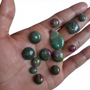 Hari Om Creations, Joyería de Plata 925 con Certificación IGI, Tallado a Mano, Cabujón de Rubí Natural y Fuchsite, Tamaño Calibrado de 5-15 mm Aprox. - Product Image 1
