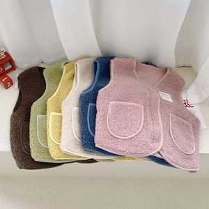 <span class=keywords><strong>2022</strong></span> nouveau gilet en fourrure pour enfants, manteau à dos en fourrure chaude pour garçons et filles, garçons filles âgés de 2 à 10 ans portent un gilet chaud à l'intérieur à l'extérieur - Product Image 2