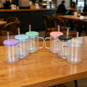 Taza de viaje transparente personalizada de color caramelo de 17 oz con asa y pajita para bebidas y café - Product Image 5