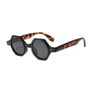 Gafas de Sol Redondas de Moda con Protección UV400, Unisex para Adultos, Protección Solar 2025 - Product Image 2