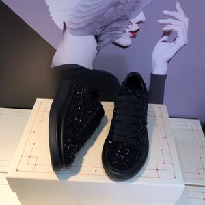 <span class=keywords><strong>Scarpe</strong></span> sportive casual da esterno di lusso firmate, con suola spessa, stile retrò e diamanti, da uomo e da <span class=keywords><strong>donna</strong></span>, all'ingrosso - Product Image 4