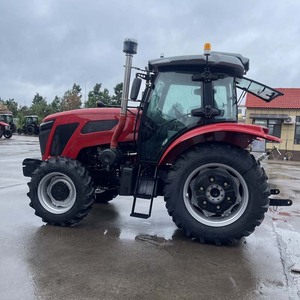 Tractor de Ruedas 704 904, Tractor Agrícola 4x4 Rojo de Alta Productividad - Product Image 1