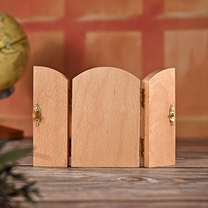 Boîte <span class=keywords><strong>triptyque</strong></span> en <span class=keywords><strong>bois</strong></span> avec crucifix de Jésus, autel de prière catholique sculpté à la main, icône pliable, cadeau souvenir - Product Image 4