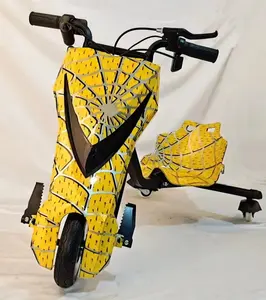 8 inci rotasi tiga roda 25km/jam kecepatan listrik Drift Trike Scooter