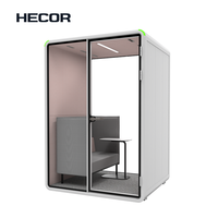 Stand amovible moderne avec ventilation et table compacte pour tout type d'entreprise