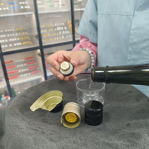 Muestra Gratuita de Tapón con Relieve Antimanipulación, <span class=keywords><strong>Precio</strong></span> de Fábrica, Tapón de Aluminio y Plástico de Grado Alimenticio de 31*30 mm para Sake, Champán y Vino - Product Image 2