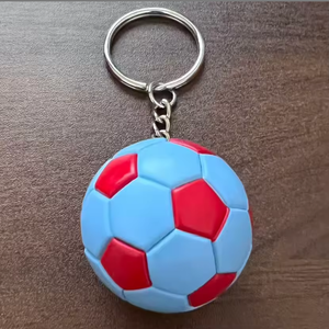 Llavero de Club de Fútbol Impreso en 3D Ecológico al por Mayor, Llavero de Goma Suave con Mosquetón, Impresión UV, Camiseta de Fútbol de Dibujos Animados, Aleación - Product Image 5