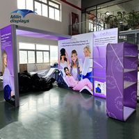 Ventes chaudes Stand d'exposition 10*10 pieds avec étagères en arche, support TV, bannière publicitaire, éclairage LED rétroéclairé SEG, stand d'exposition