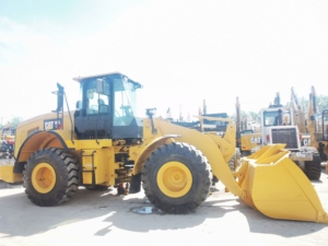 Kualitas tinggi 2023 digunakan kucing Jepang 950GC roda depan <span class=keywords><strong>Loader</strong></span> 151kw 18ton alat pemuat getar penggunaan pertanian backhoe <span class=keywords><strong>loader</strong></span> penjualan murah - Product Image 2