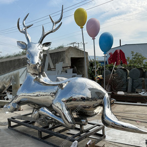 Stainless Steel Deer Sculpture Mirrored Outdoor Garden Ornament Freestanding Animal Shape - Product Image 3