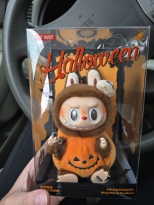 LABUBU the Monster Pop Mart asli, mainan gantung, liontin, mainan vinil labu duduk, pesta Halloween bahagia - Product Image 6
