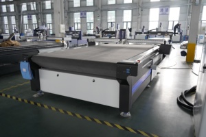 Máquina de Corte CNC Utools para Interiores de Automóviles, Cortadora de Cuero para Asientos de Coche, Alfombrillas de PVC y PU - Product Image 3