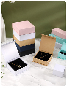 Caixas de Presente Personalizadas com Logo Magnético em Papelão para Conjuntos de Joias - Product Image 2