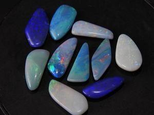 Opale Naturelle Fantaisie Australienne Doublette Multi-Éclats de Feu Certifiée 15 Carats Lot de 10 Pièces 11 à 12 MM de Longueur Environ, Vente en Gros - Product Image 6