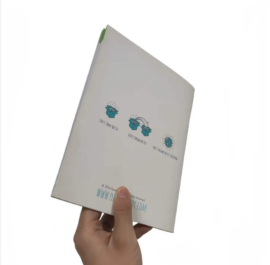 Livros de capa mole estampados em brochura personalizada com laminação fosca
