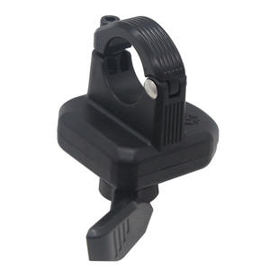 El <span class=keywords><strong>Kit</strong></span> de sistema de bicicleta eléctrica Wuxing 108X/2 Universal All-Black señala un acelerador de pulgar después de montar la mano - Product Image 2