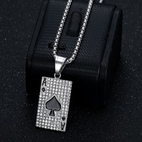 Usine En Gros PVD 18K Or Couleur Placage Hip Hop Bling Strass Avec Cartes À Jouer En Acier Inoxydable un Pendentif Collier