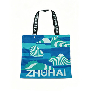 Bolsa de compras de poliéster con impresión por sublimación a todo color personalizada, con logotipo para regalo promocional - Product Image 1