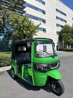 Tuk-Tuk Mesin Belakang 200cc Konfigurasi Tinggi Baru dari Pabrik, Taksi Penumpang Multifungsi yang Nyaman